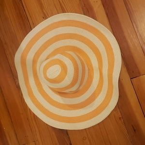 Forever 21 Orange Striped Hat 🍊